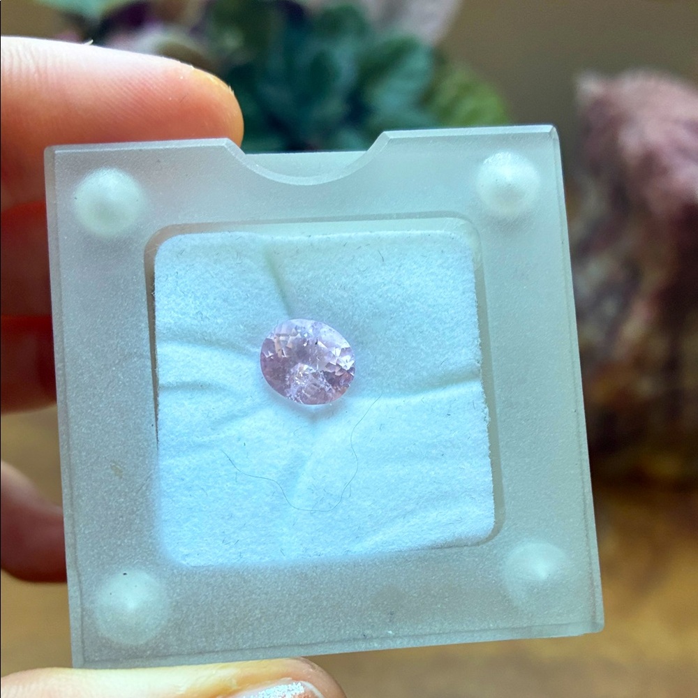 Pink loose morganite gem 8x7mm